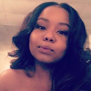 Meet your Posher, Katelyn